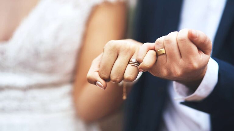Supreme Court strikes down DOMA